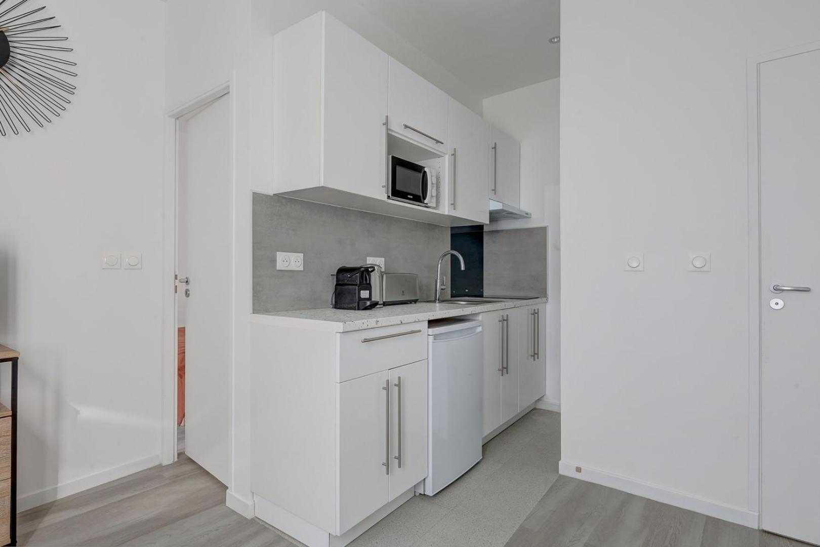 588 Emmeline - Superb In * Parijs